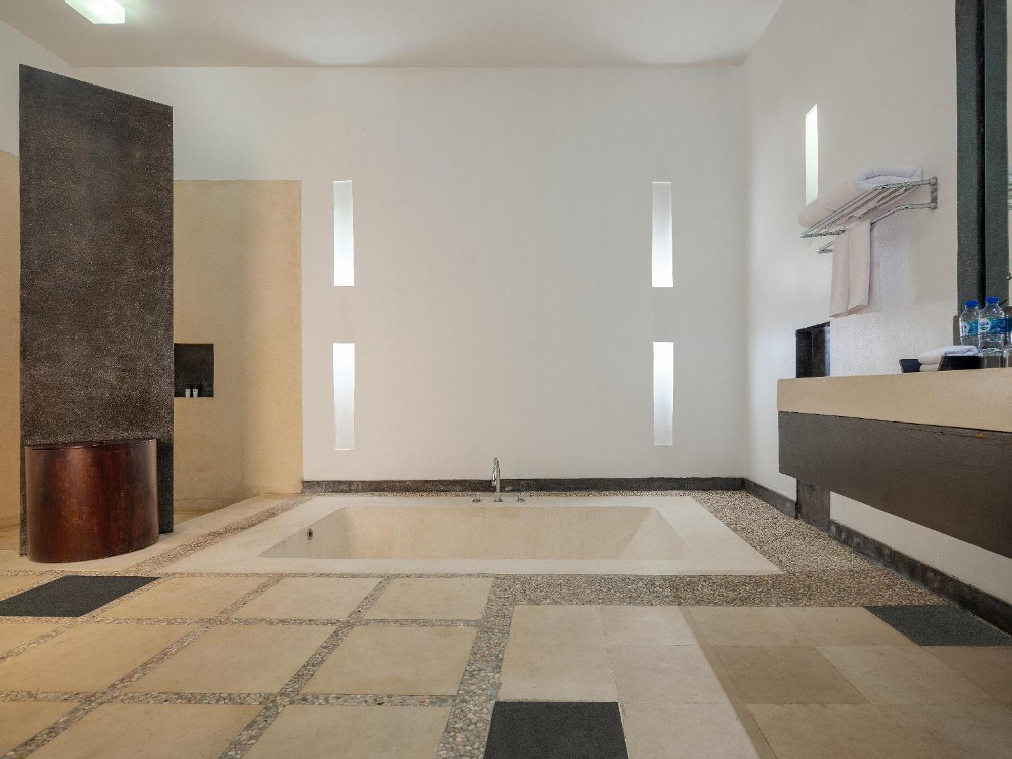 The Seminyak Suite - Private Villa Екстер'єр фото